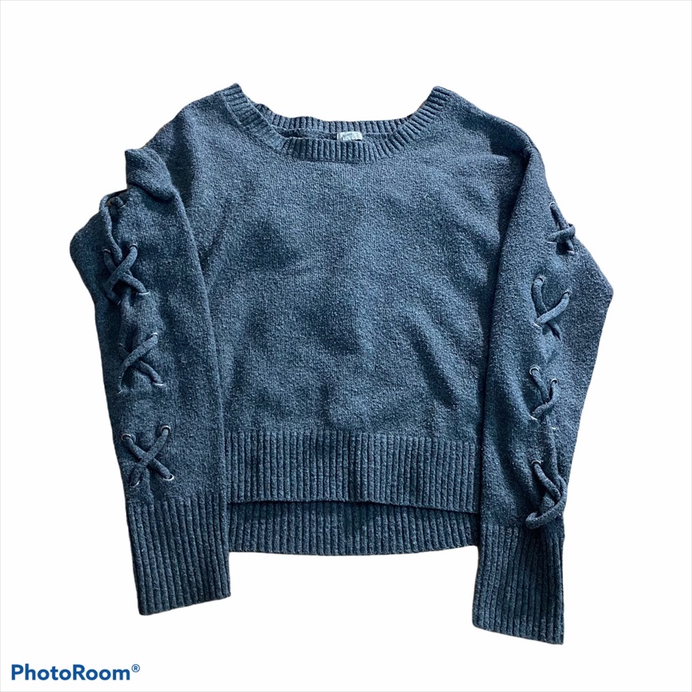 grey knitted top